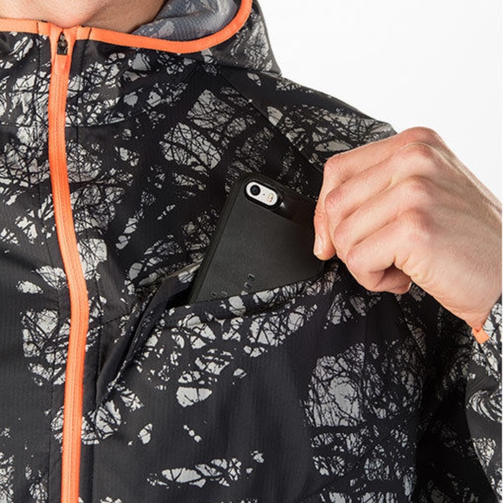 Nike Enchanted Impossibly Light Running Jacket - Picture 3 of 3